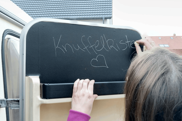 Schriftzug Knuffelkiste